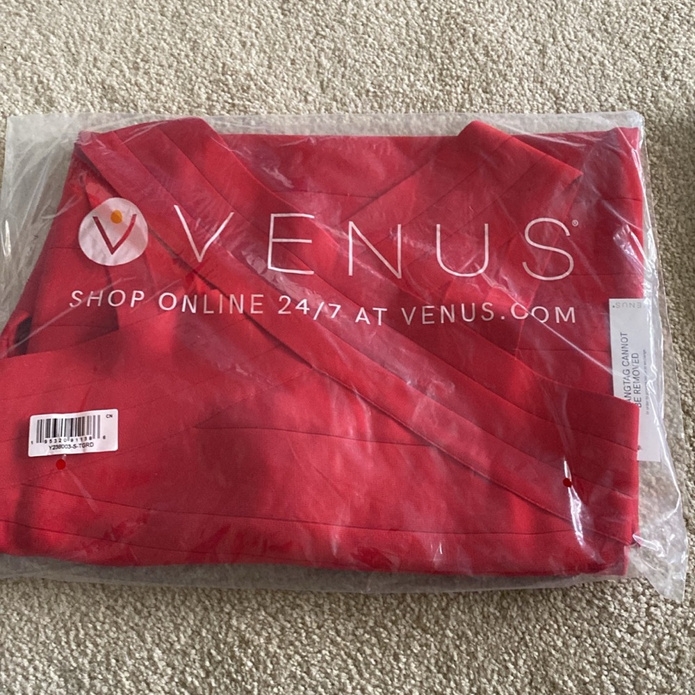 Venus Red Cross neck bandage dress size small NWT - Picture 4 of 7